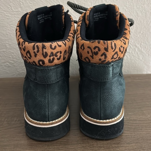 Cole Haan Women's Zerogrand Explorer Hiking Boot Waterproof Black Leopard SZ 7B - Picture 2 of 9